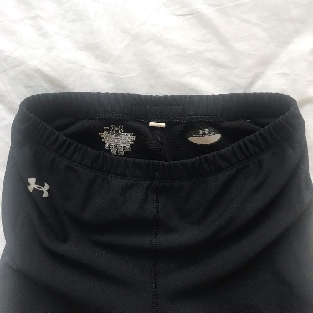 Small UA won’t-ride-up leggings